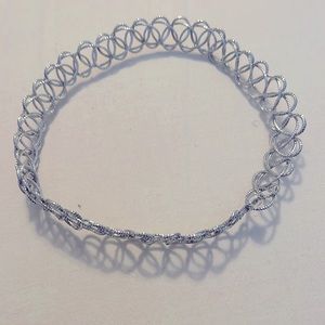 Silver stretchy choker
